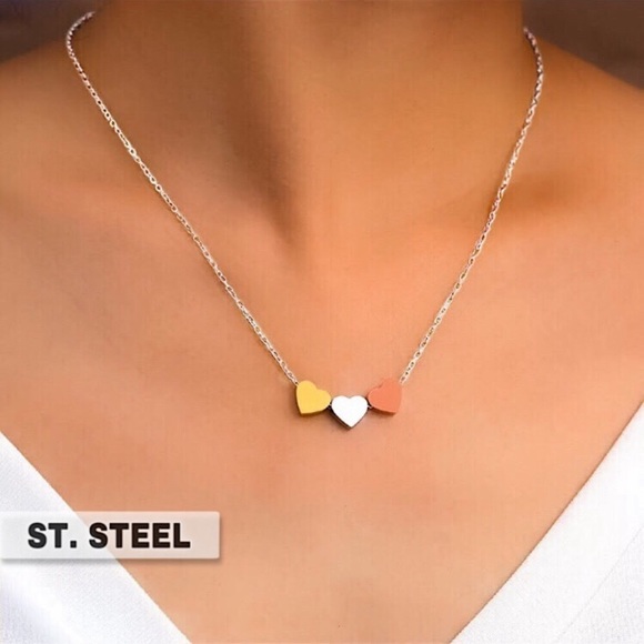 ⚜️𝟯𝟬%𝗢𝗙𝗙 𝗯𝘂𝗻𝗱𝗹𝗲𝘀 𝟯+⚜️ NEW 3 Hearts Stainless Steel Necklace - Picture 3 of 14